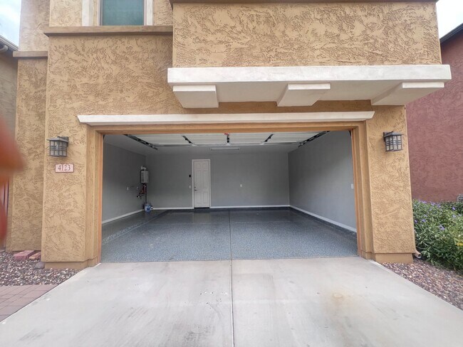 Building Photo - 4123 E Jones St