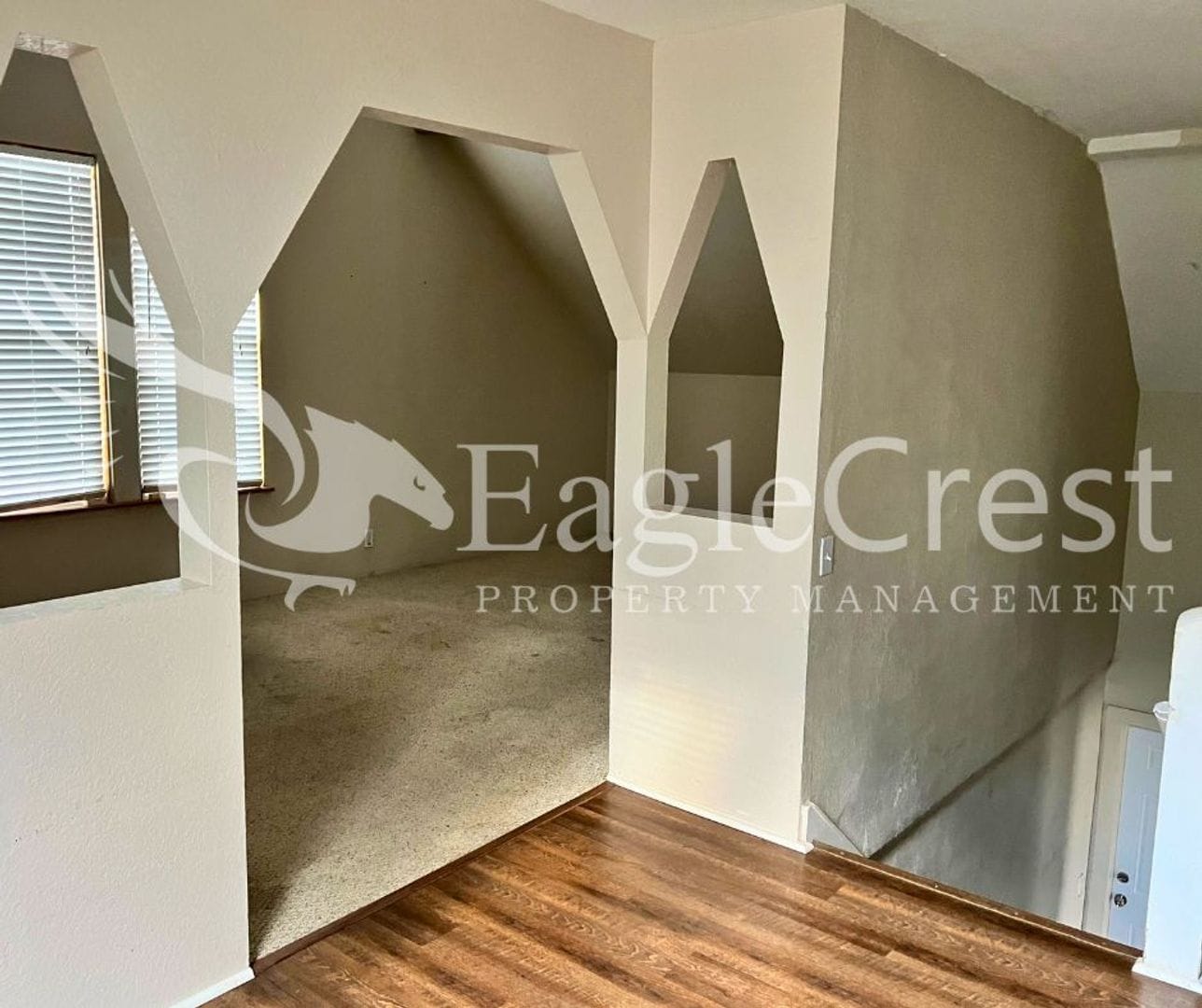 Building Photo - Charming 3BR Home with Spacious Yard & Bonus Living Space