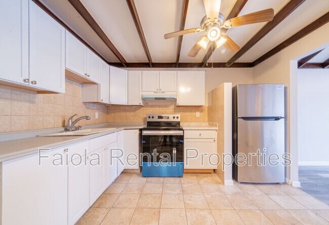 Building Photo - 112 N High St