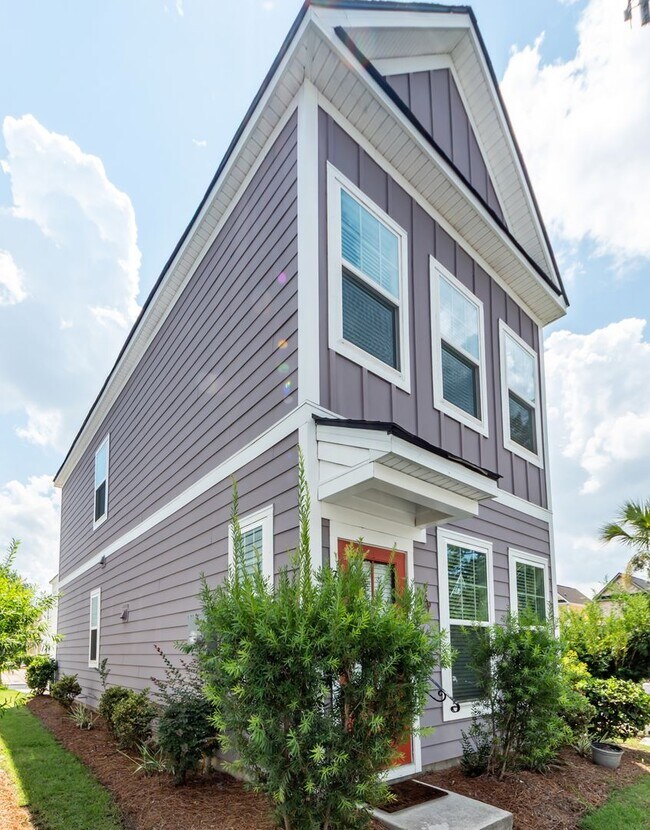 Building Photo - 7102 Channel Park Dr