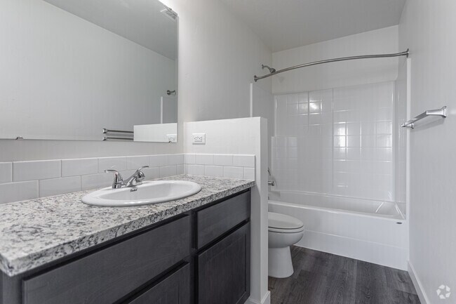 Interior Photo - Canyon Crossing