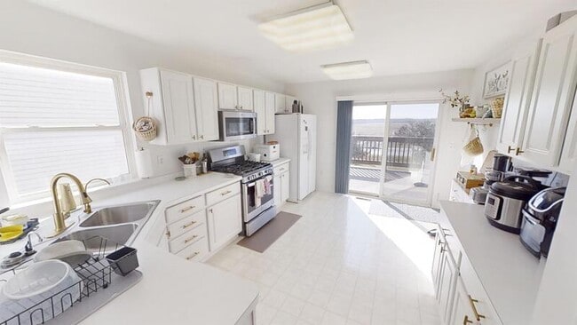 Building Photo - 3982 Bridle Pass