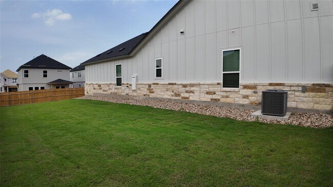 Building Photo - 4806 Warm Wassail Dr