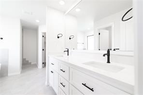 Building Photo - 568 Still Mdws