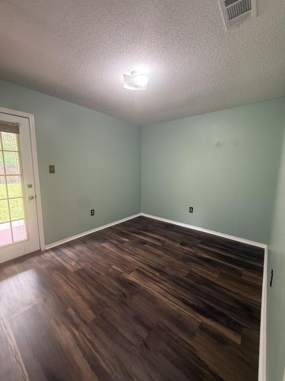 Building Photo - 1745 James Buchanan Dr