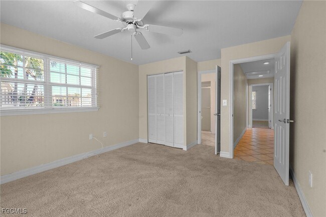 Building Photo - 517 SE 43rd St