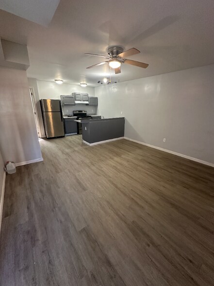 Building Photo - 2838 Linden Ave
