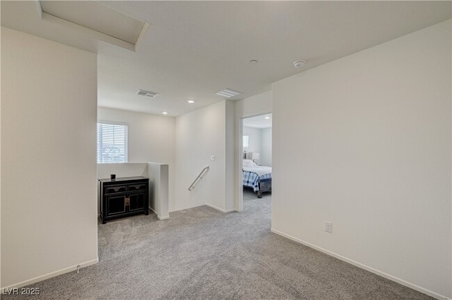 Building Photo - 360 Summer Sparrow Ave