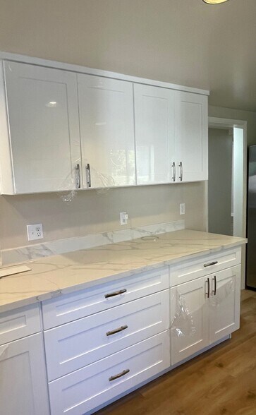 Building Photo - 10210 Sterling Blvd