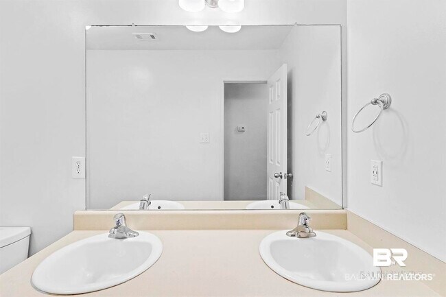 Building Photo - 8352 Preakness Ct