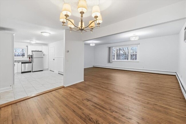 Building Photo - 22 Acorn Rd