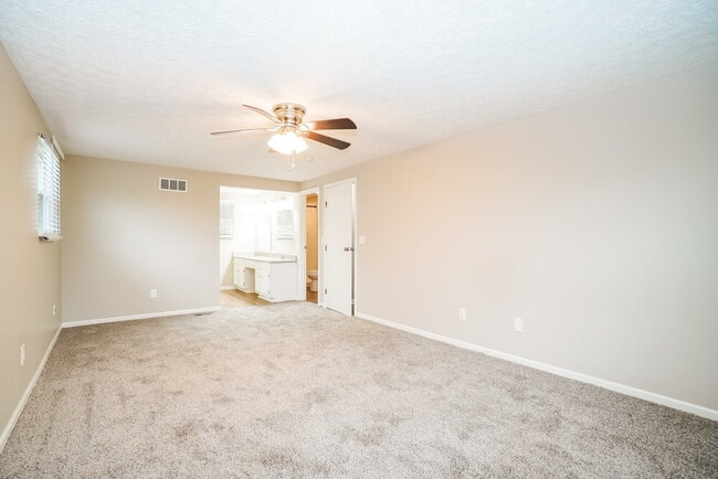 Building Photo - 442 Rambling Brook Dr