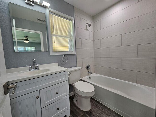Building Photo - 2603 Peach Tree Ln