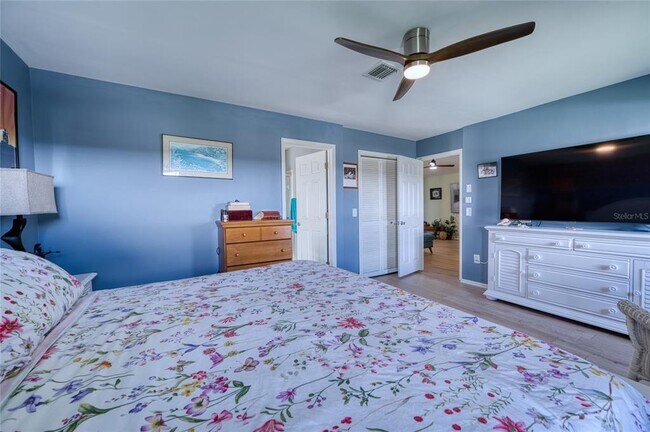 Building Photo - 76 Sandstone Cir