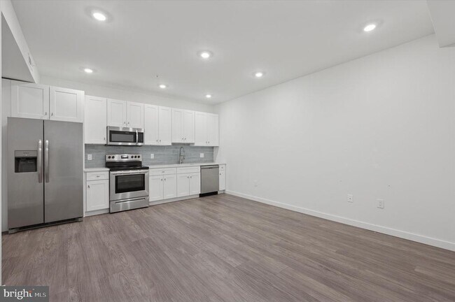 Building Photo - 1617 Ridge Ave