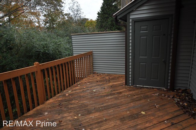 Building Photo - 2 br, 2.5 bath House - 355 Bridgewater Drive
