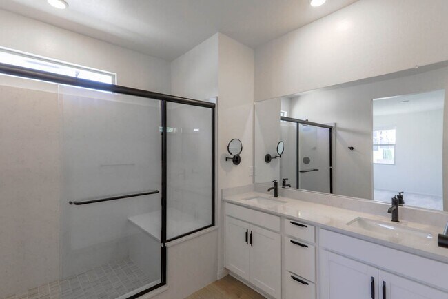 Building Photo - 3 Bedroom West Summerlin Beauty