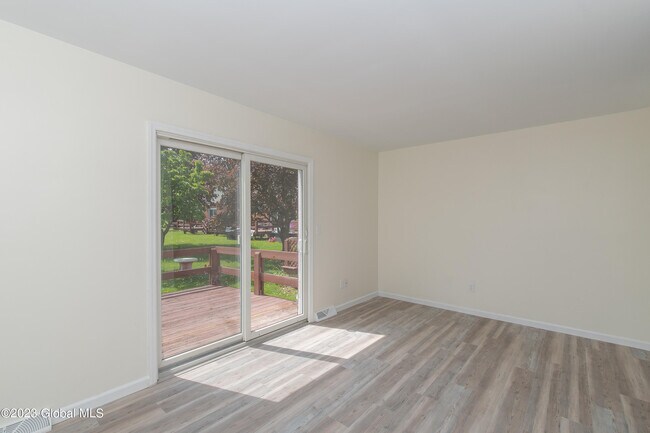 Building Photo - 276 Old Loudon Rd