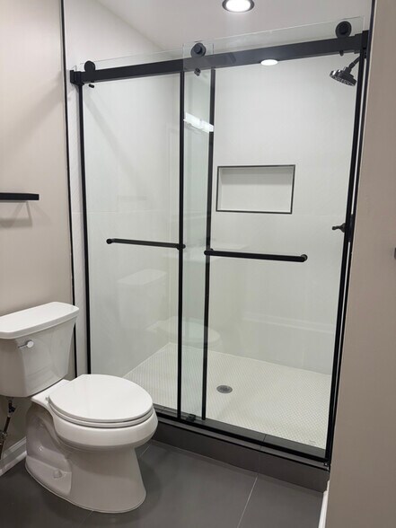 Building Photo - 8303 Mountain Pass