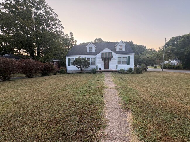 Building Photo - 106 S Germantown Rd