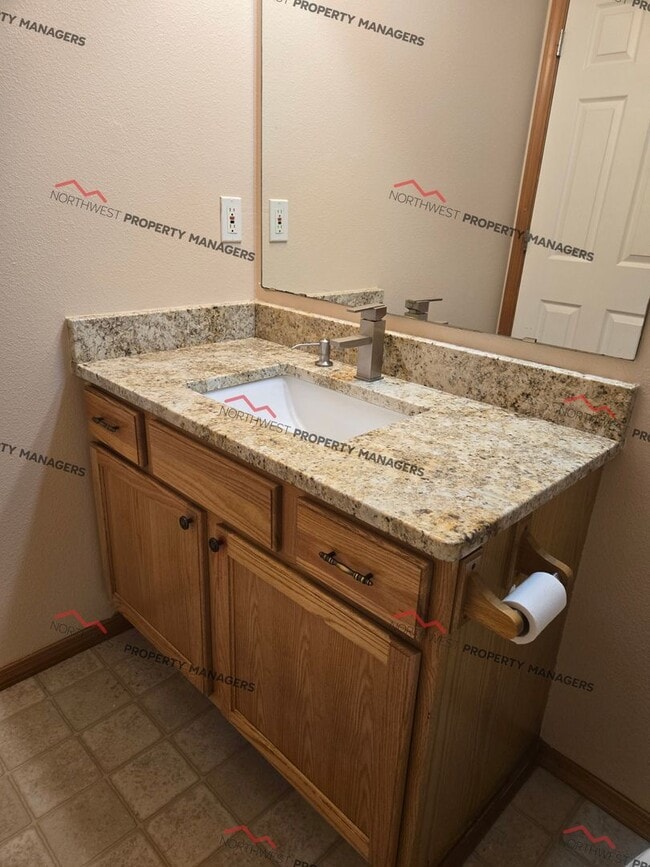 Building Photo - STATUS: AVAILABLE   | R188 | $2495