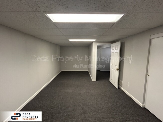 Building Photo - 410 Duchesne Ave