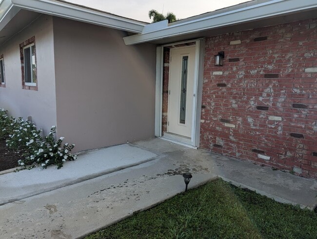 Building Photo - 22776 Neptune Rd