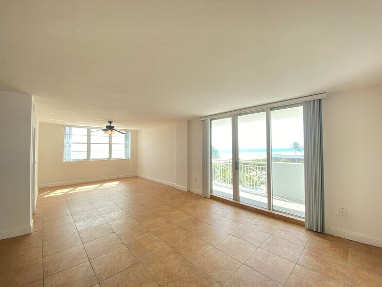 Building Photo - 5825 Collins Ave