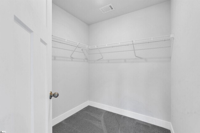 Building Photo - 46 Mardale Ln