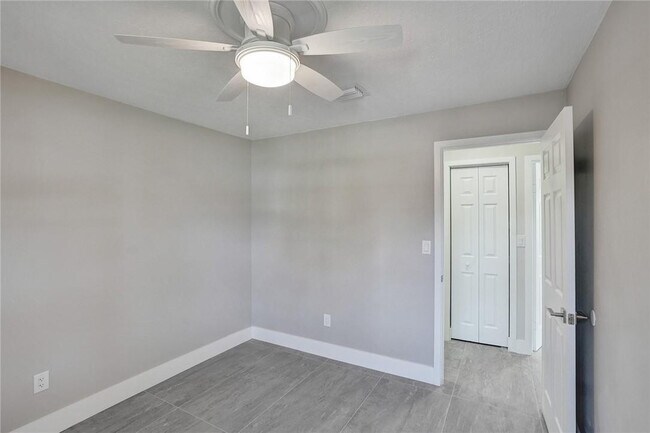 Building Photo - 11627 SW 50th St