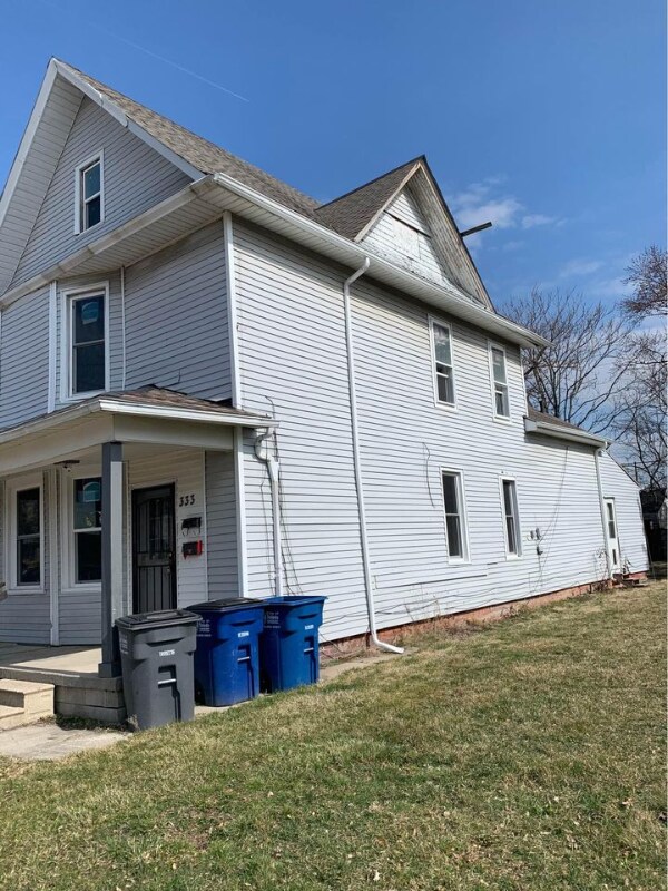 Building Photo - 333 Chapin St