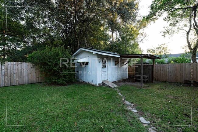 Building Photo - Charming Foley Bungalow with Timeless Character and Plenty of Storage!