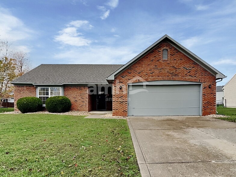 Primary Photo - 748 Franklin Lakes Blvd