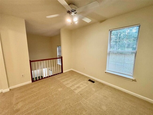 Building Photo - 3399 Benthollow Ln