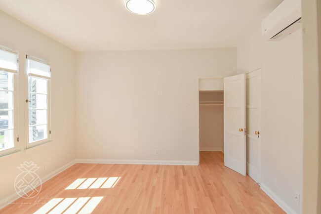 Building Photo - 1069 S Holt Ave