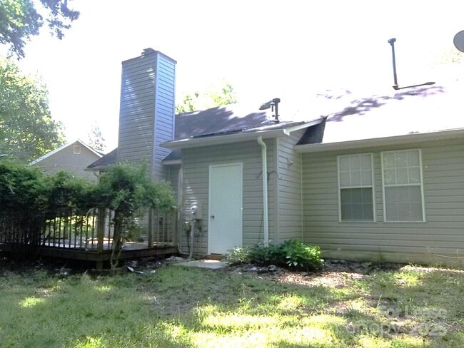 Building Photo - 1337 Level Creek Ln