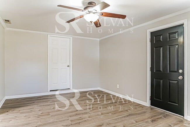 Building Photo - Living where You Love is Good for your Heart!