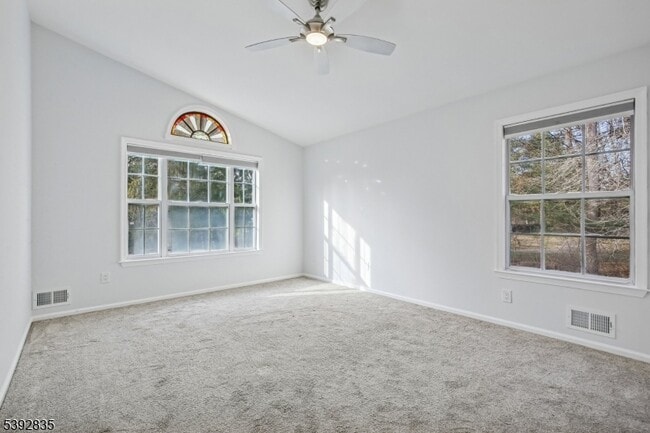 Building Photo - 13 Winding Brook Rd