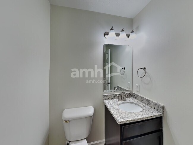 Building Photo - 1273 Greenbriar Way