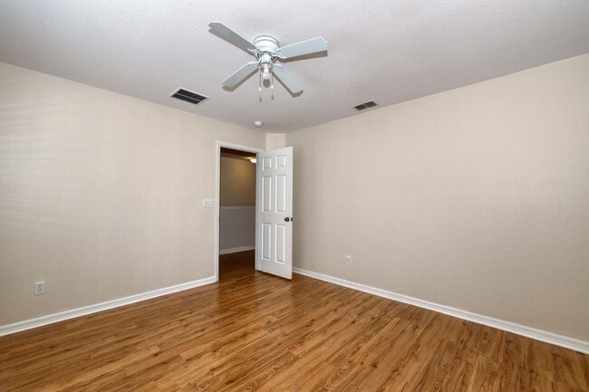 Building Photo - January Special offer 50% off First Month's Rent!  5 Bedroom In Cypress Cay in the Gateway Community