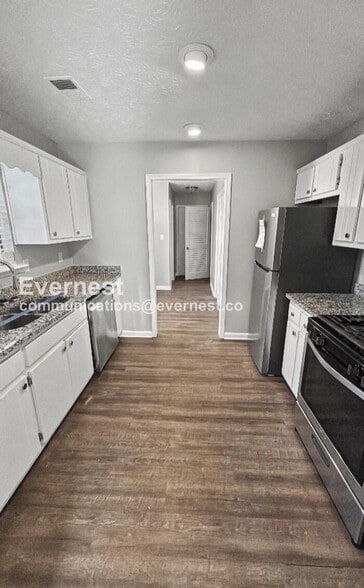 Building Photo - 1069 Estates Ct