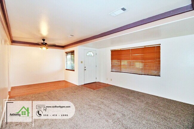 Building Photo - 1108 3rd St