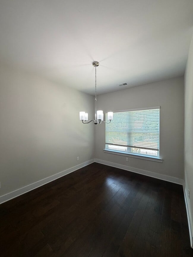Building Photo - 3792 Oxford Cir