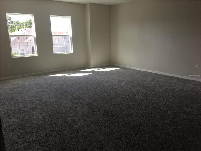 Building Photo - 2510 Sanderling St