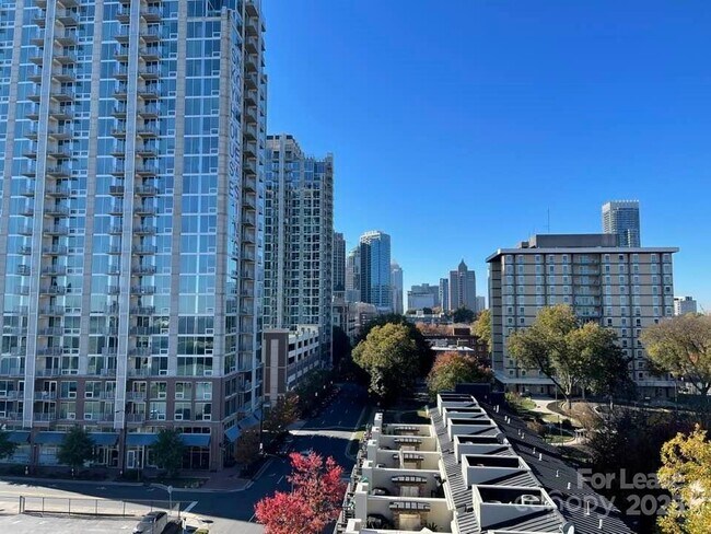 Building Photo - 715 N Church St