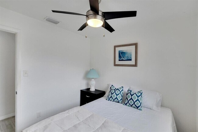 Building Photo - 4731 W Montgomery Ave