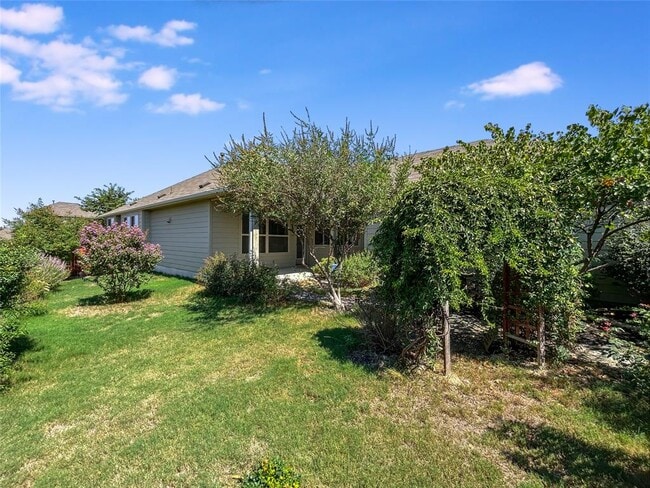 Building Photo - 512 Canadian Springs Dr