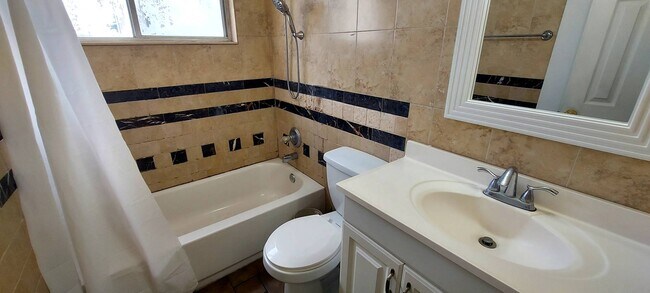 Building Photo - 2625 FL-590