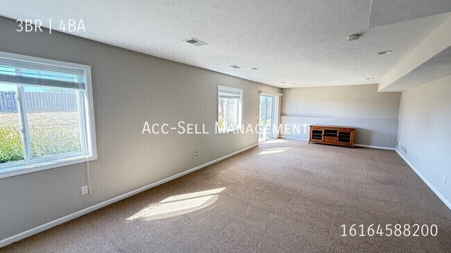 Building Photo - 2125 Orchard Ridge Dr NW