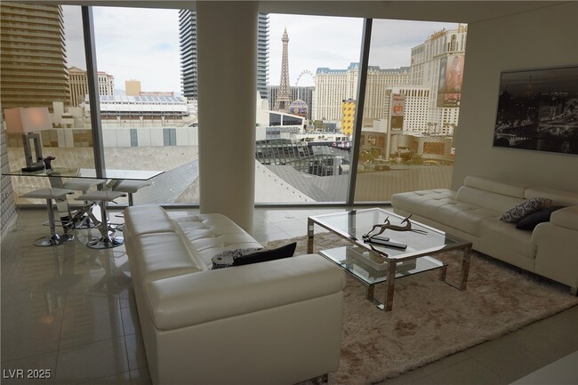Building Photo - 3726 S Las Vegas Blvd